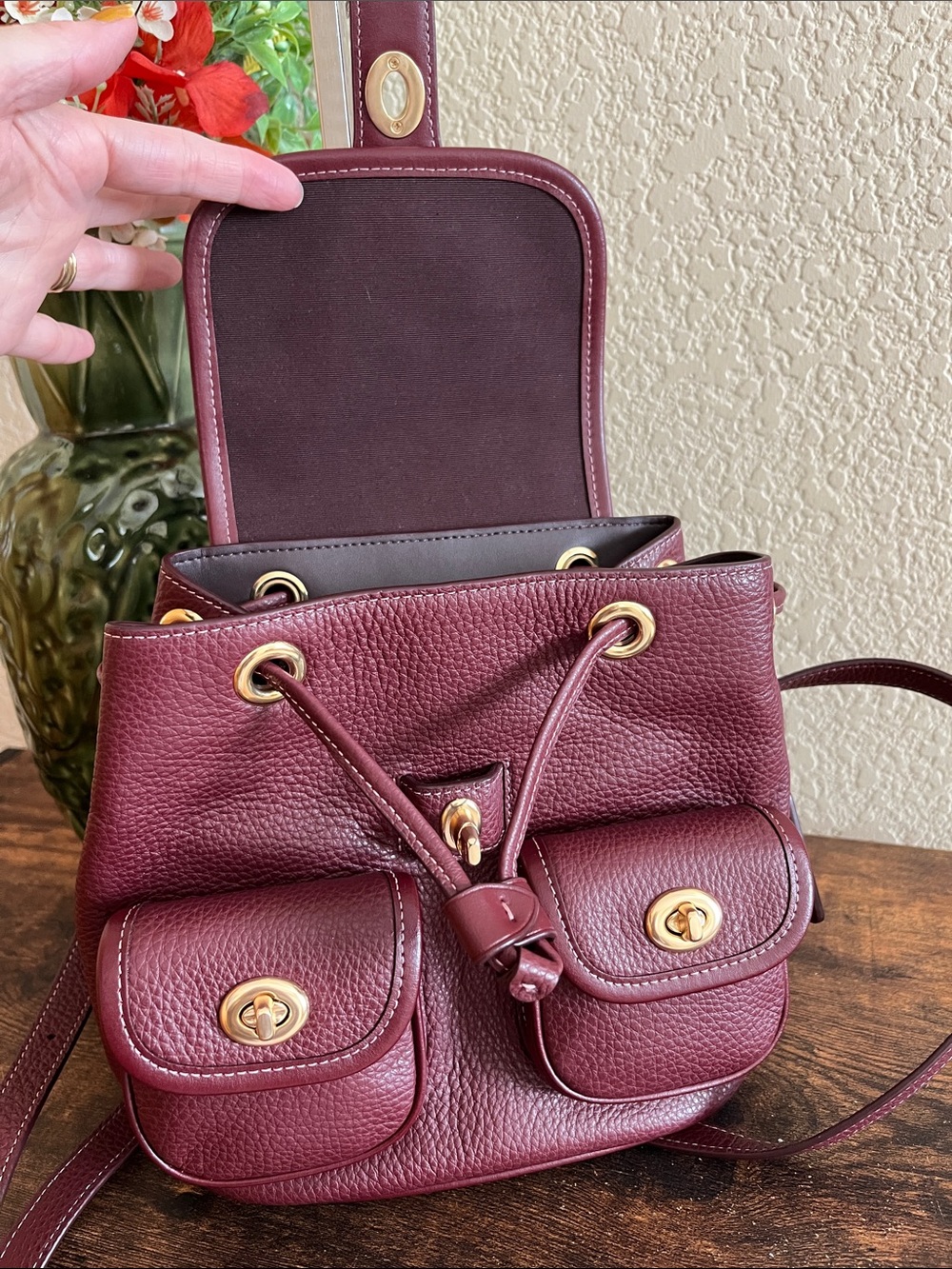 🆕 Coach Hadley Backpack dark wine - Picture 10 of 10